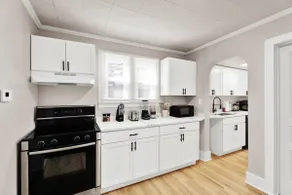 Charming 1BR Bungalow Near River & Downtown Monroe - Image 5