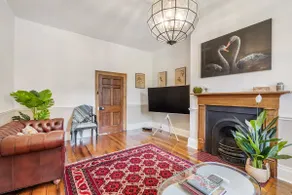 Bellevue House, Historic Luxury - Image 3