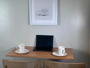 Vibrant Chalet With Fast WiFi Free Parking - Image 3