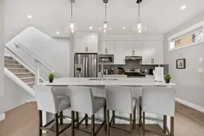 New 2000ft² Home w/AC,King Bed| 5min DT |Patio BBQ - Image 5