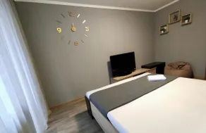 2 bedroom modern apartment in the center - Image 2
