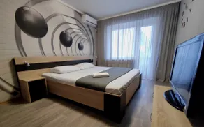 2 bedroom modern apartment in the center - Image 3