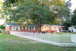 Historic D-Town Milton/RiverWalk - Image 5