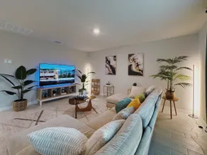 Cozy Boho Coastal Retreat. - Image 2
