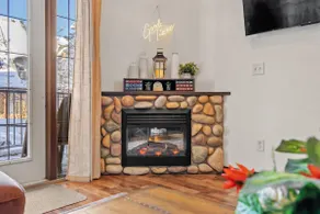 Mystic 2BR Canmore Retreat w/ Pool, Hot Tub + BBQ - Image 3