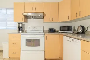 Simple, cozy, stylish two-bedroom private access A - Image 5