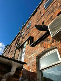 Lovely Flat Above Local Bar - Image 5