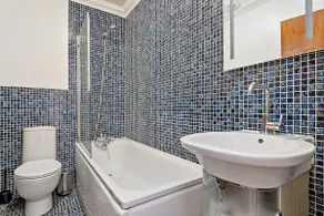 Sleeps 4 | Town Centre | Parking | High Street - Image 5