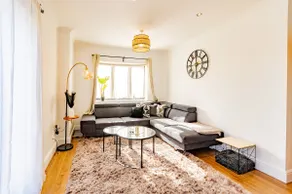 Hawkwell Retreat! 5 Bedroom home | Hockley - Image 3