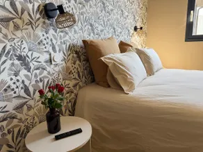 Spa Suite 1 – Free Private Parking in Reims - Image 3