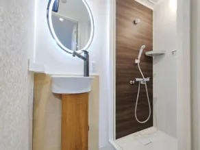 Entire home. Great value for money. Newly renovated. 2 bedrooms, 1 living room. Up to 3 people. Free Wi-Fi. - Image 5