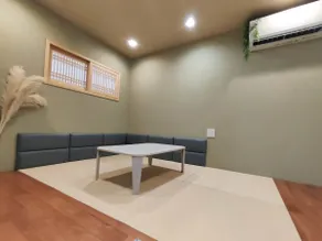 Entire home. Great value for money. Newly renovated. 2 bedrooms, 1 living room. Up to 3 people. Free Wi-Fi. - Image 3