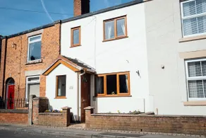 Bradley's Hideaway With Private Garden - Image 4