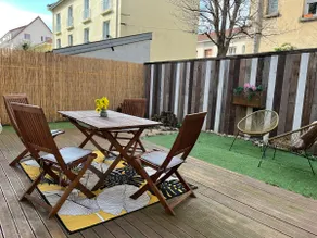 House sleeps 6-8, close to downtown - Image 2