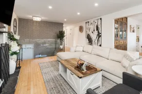 5BR Near Zoo & Stampede • Games Room + Big Yard - Image 2