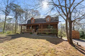 Story Tree Cabin - Image 3
