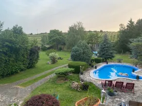LakePark Villa & Swimming pool, Lake & Garden - Image 4