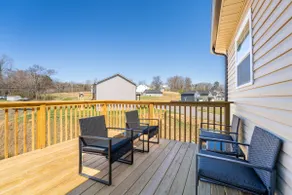 Brand New Memory Hill Beauty! Upstairs Only - Image 3