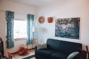 n10 AMAZING SEA VIEW APARTMENT - Image 3