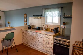 Noa's wooden cabin - Image 3