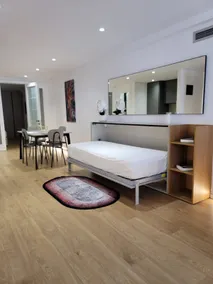 Deluxe apartment with Balcony - Image 3