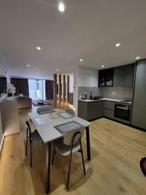 Deluxe apartment with Balcony - Image 4