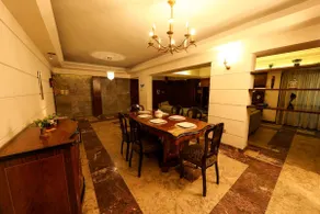 Cozy 3BR, 4-min CAI Airport, Balcony, Free Snacks - Image 4