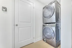 Aqua Dream: Modern Private Apt 2B/1B, 5G, Kitchen - Image 5