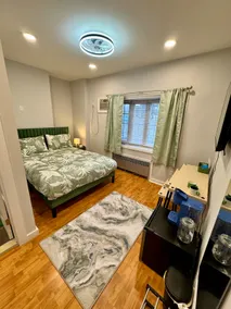 Sunny & Cozy Private Studio – Fast NYC Access! - Image 3