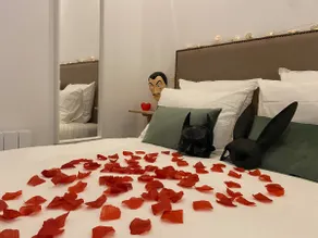 Romantic Stop - Image 3