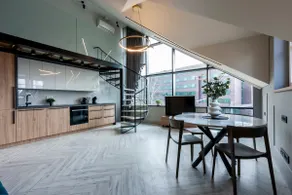 City Frame Apartment - Image 2