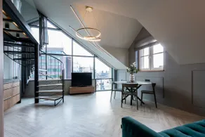 City Frame Apartment - Image 3