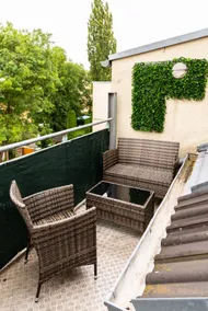 •Pop-Art Apartment• Balcony/Netflix/Nespresso/Trade Show - Image 4