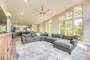 Thundercliff Lake House - Image 4