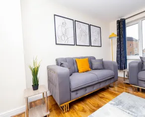 House Carlisle | Families, Groups, Contractors - Image 3