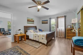 Walk to Downtown* Close to Springs* Jacuzzi Tub* - Image 5