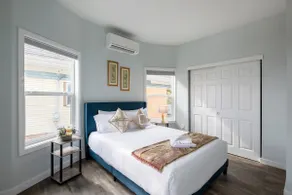 Chic & Modern 6b4b House – Prime Seattle Location! - Image 5
