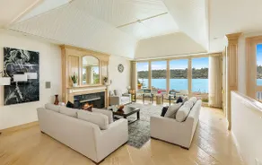 Stunning Waterfront Mansion with Pool and Hottub - Image 4