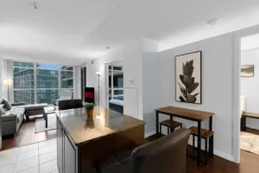 Cozy 2BR - FREE Parking - Pool,Gym,Sauna,Hot Tub - Image 4