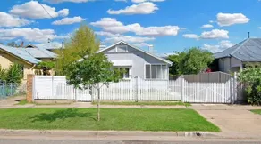 Travers Street, country charm in Central Wagga - Image 2