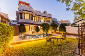 Tapah Villa-Luxury 5BHK w/ Pool - Image 2