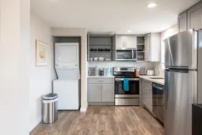 Stylish 2 Bedroom Capitol Hill Apartment - Image 3