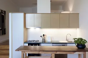 Luxe Loft Style Retreat in Surry Hills + Pool Gym - Image 3