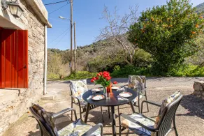 Vavouledo Village House - Image 2