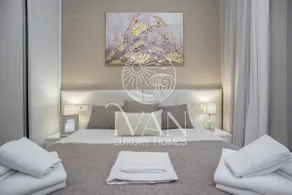 Casa Aurora Ivan Luxury Homes 3rd Floor North 1st Line - Image 3