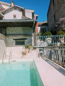 The patio - Image 2