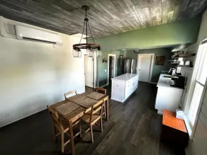 The Historic Downtown Suite - Image 4