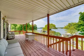 Lakefront Retreat Dock & Views - Image 4