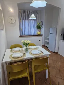 Dany's little house with private parking - wifi - Image 4