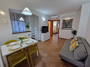 Dany's little house with private parking - wifi - Image 2
